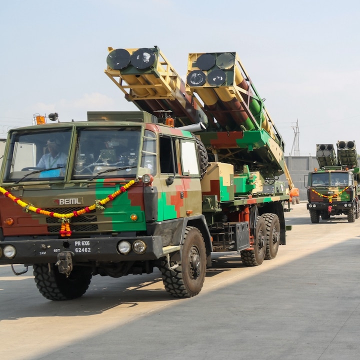 रक्षा क्षेत्र में 'सूर्यस्त्र' रॉकेट सिस्टम का अनावरण