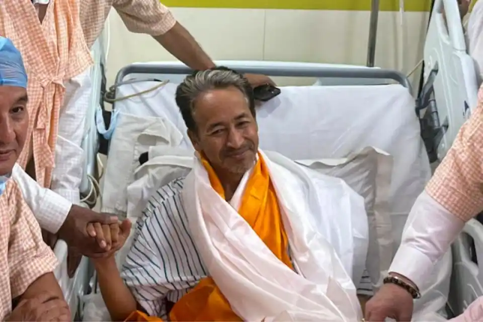 सोनम वांगचुक की अपील: अनशन खत्म, अब शांति का संदेश