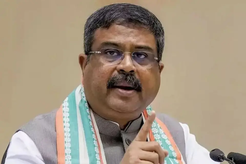 शाह के बयान पर घिरे राहुल गांधी, धर्मेंद्र प्रधान बोले- आदतन झूठे हैं नेता प्रतिपक्ष