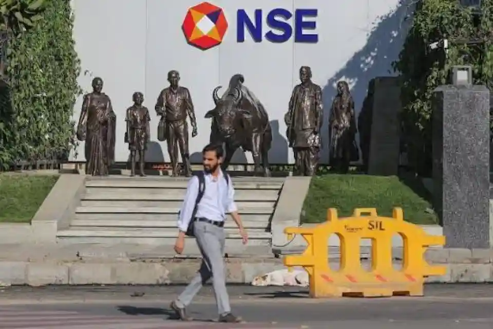 इंडोनेशिया से भी नीचे खिसका भारत, बना एशिया का सबसे अवांछित शेयर बाज़ार