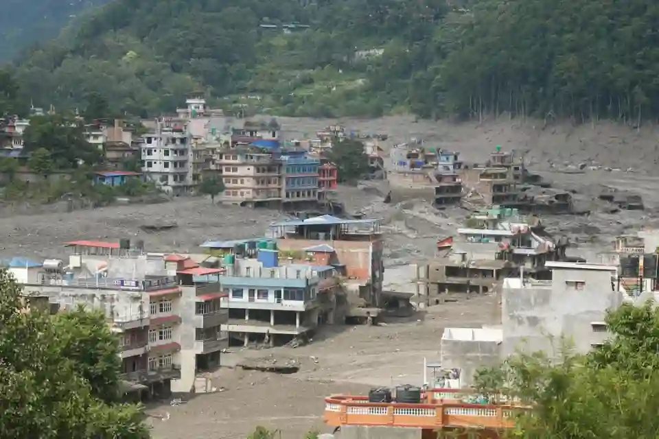 नदियों का खौफनाक सच: त्रिशूली और नारायणी से मिले 64 शव, फुल हुआ शवगृह