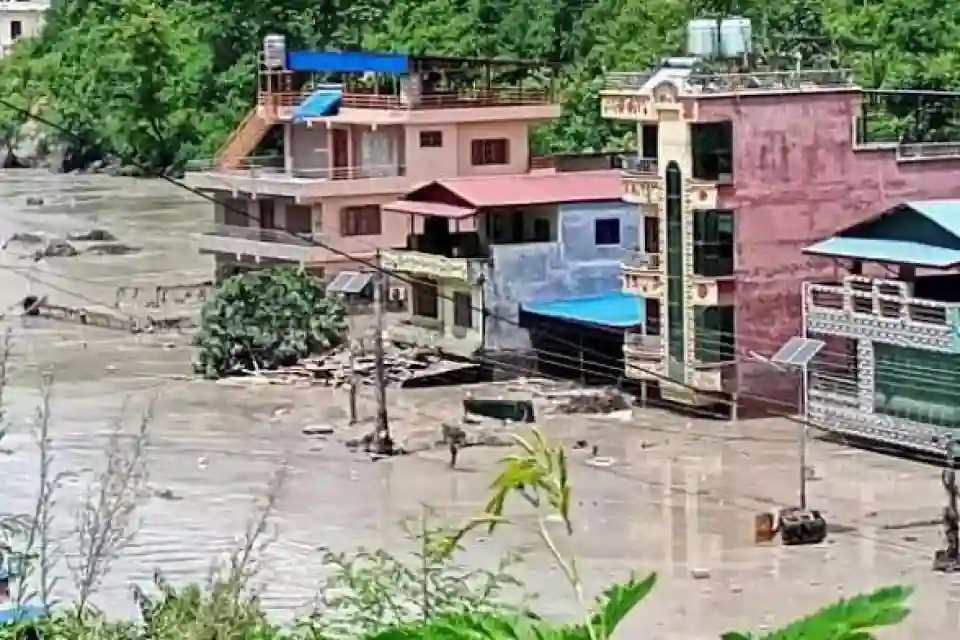 तिब्बत का वह ग्लेशियर, जिसने नेपाल में तबाही मचा दी