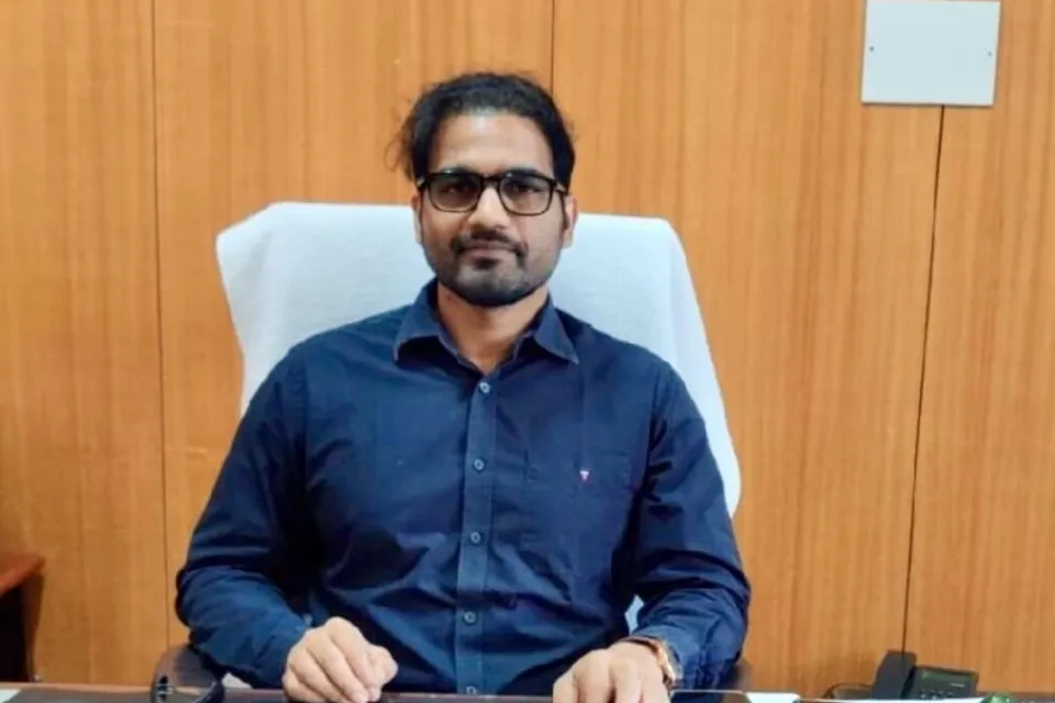 KPSC परीक्षा धांधली: CID ने IAS अधिकारी ज्ञानेंद्र गंगवार को लिया हिरासत में