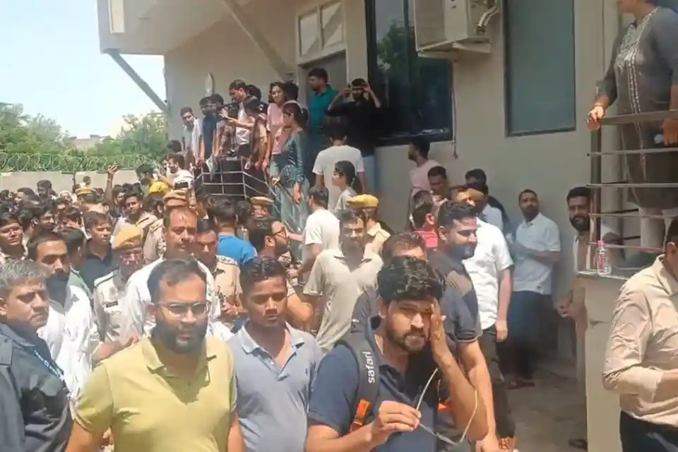 जयपुर में NEET PG परीक्षा रद्द: बिजली गुल होने पर हंगामा, अब 5 सितंबर को होगा पेपर