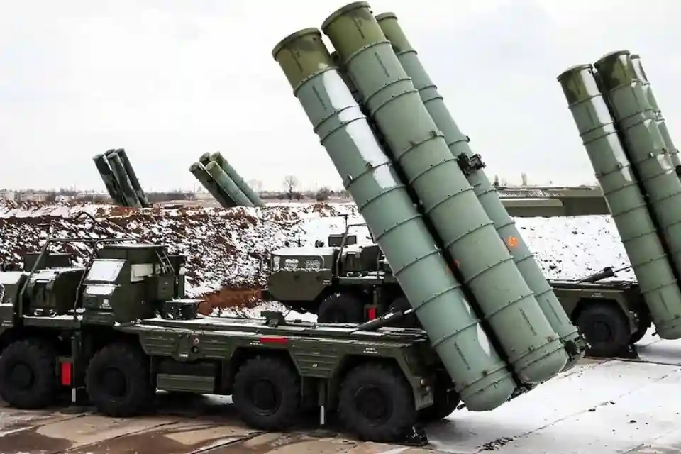 S-400 का जलवा देख रूस ने भारत को दिया विमान और एयर डिफेंस का बड़ा ऑफर