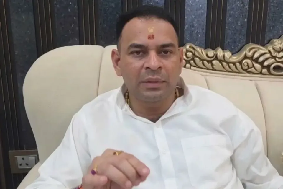 तेज प्रताप यादव का बड़ा बयान: हमको खुद बाहर निकलने में डर लगता है