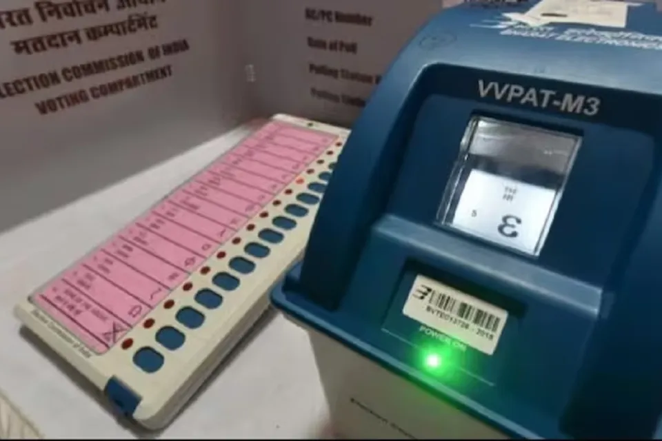 जानें EVM का सीक्रेट 'बैलेट' बटन और इसका पूरा काम 