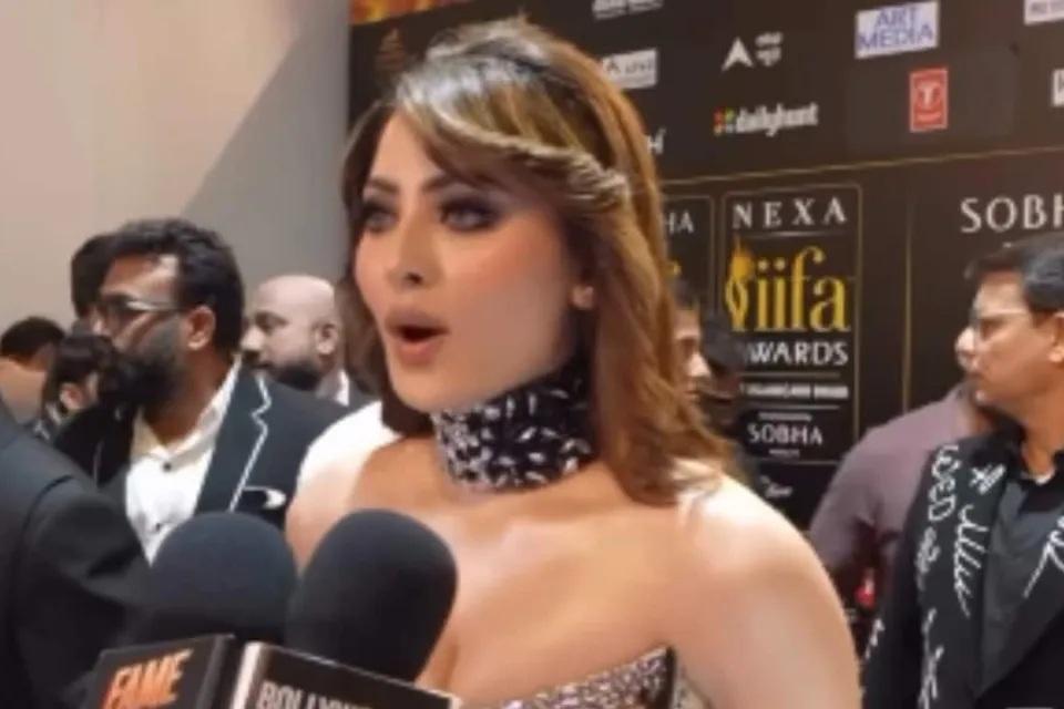उर्वशी रौतेला का एआई पर बयान हुआ वायरल, सोशल मीडिया पर उड़े मजाक 