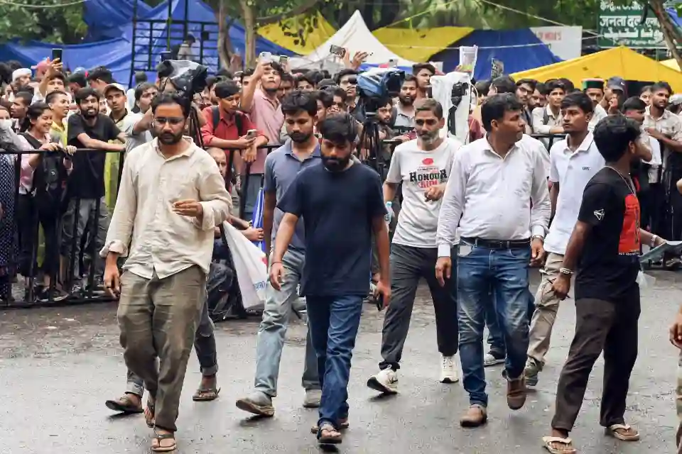 सीजेपी नेताओं का संपर्क टूटा: अज्ञात जगह ले जाए जाने का दावा 