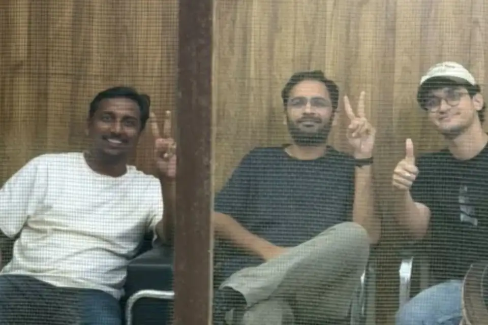आशुतोष रांका, सौरव दास पर 5 दिन की जेल