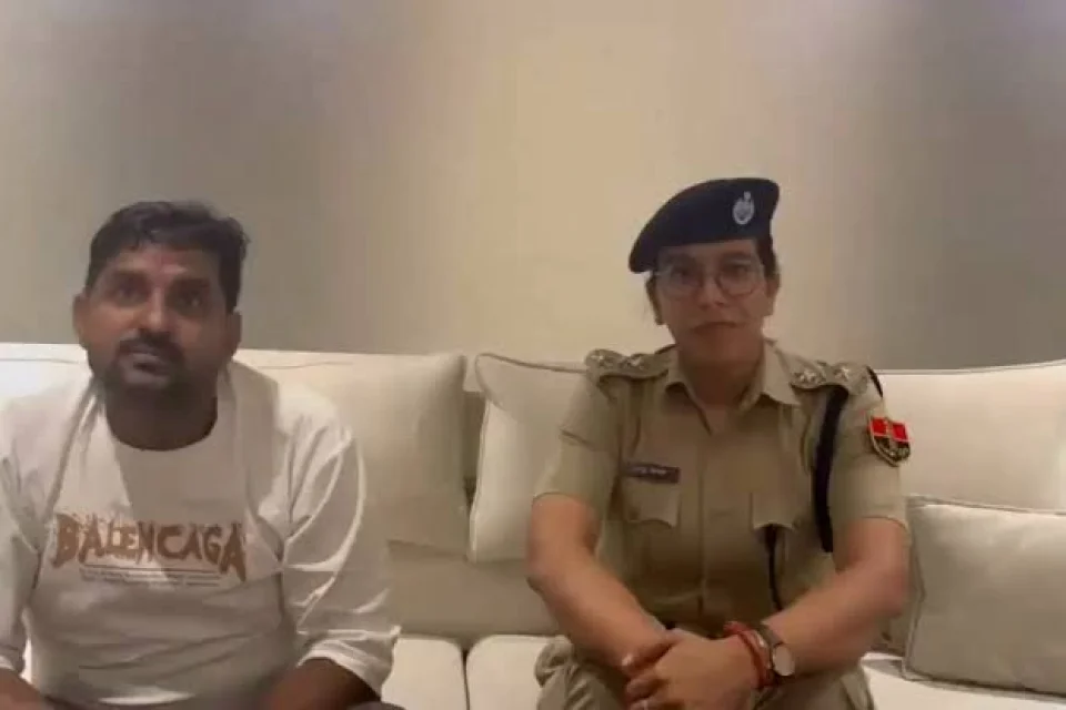 अजमेर में वकील को थप्पड़ मारने के बाद DSP अंजु यादव का वायरल कमेंट  आदत है उड़ता तीर लेने की