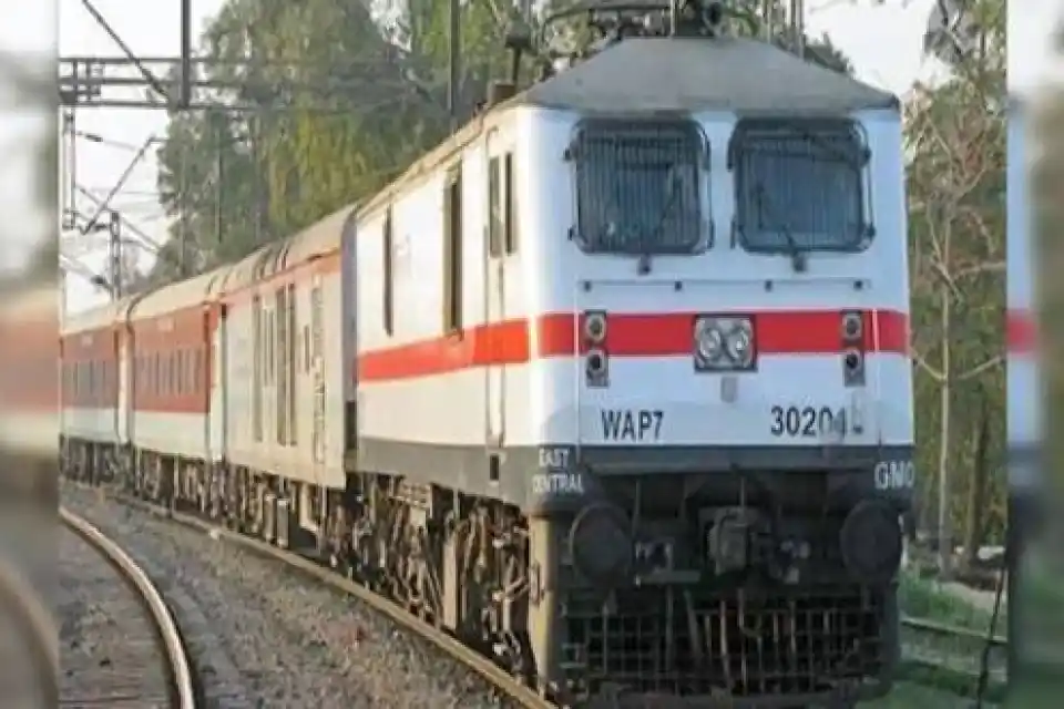 रेलवे में 1600 से अधिक पदों पर बंपर भर्ती