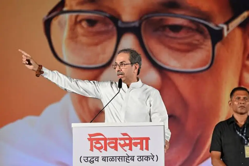लॉरेंस बिश्नोई गैंग और मुंबई हमले पर उद्धव ठाकरे का फडणवीस पर हमला
